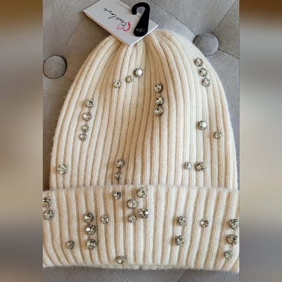 Rhinestone bling winter hat - Picture 1 of 2